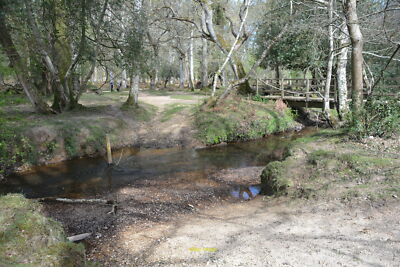 Foto 6x4 Queen Bower Ford Dieser Ford wird in Queen Bower gefunden. c2017