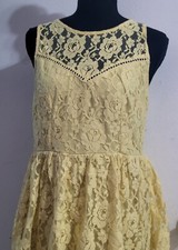 Women Medium Lace Sleveless Forever 21 Dress Yellow