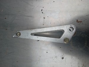 Federbein Halterung Sachs Mad Ass 50