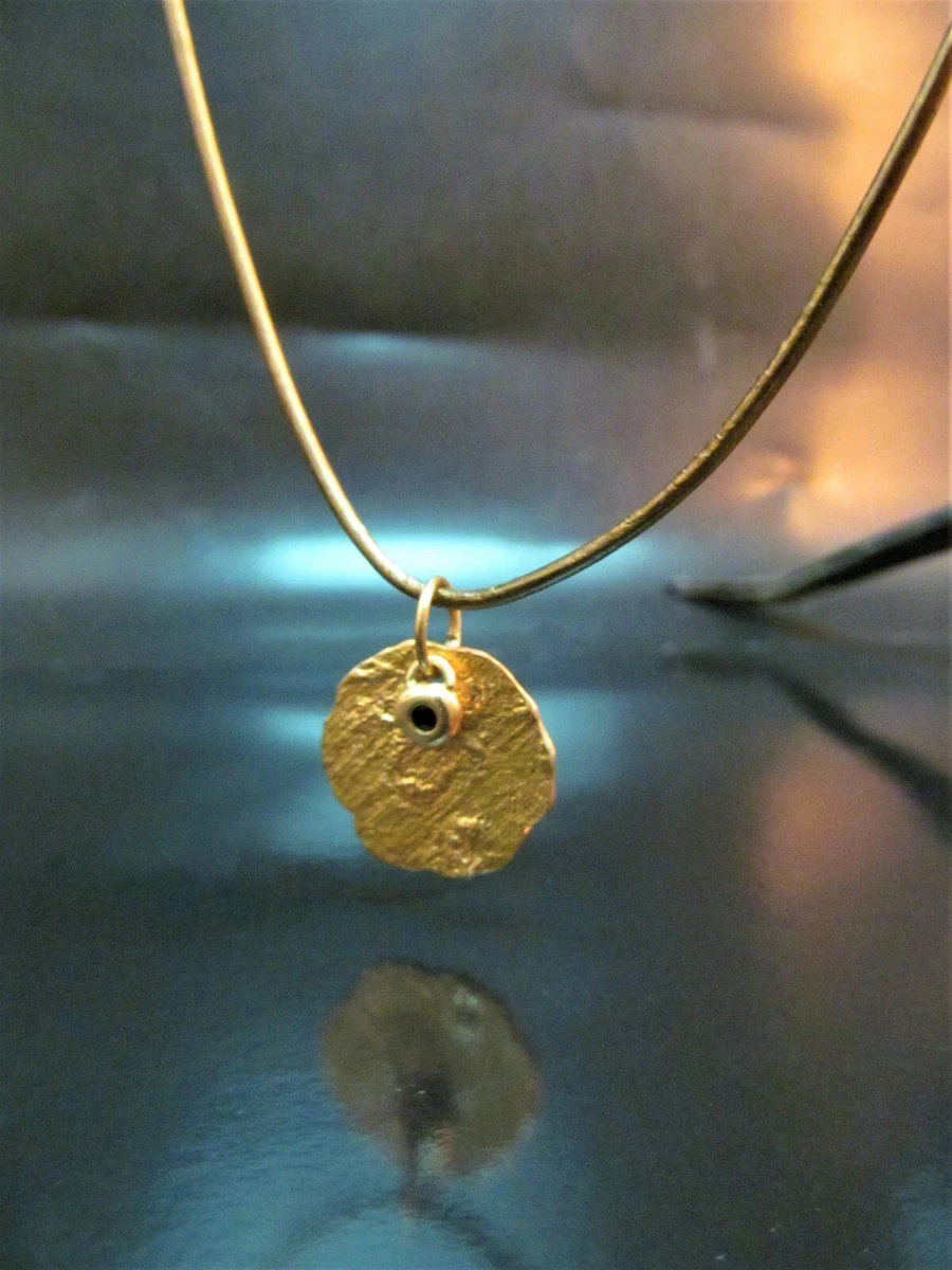 Small gold pendant mens outlet