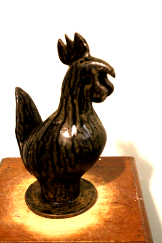 wayne hewell rooster, chicken , pottery, folk art 10'5 t x 6'' w