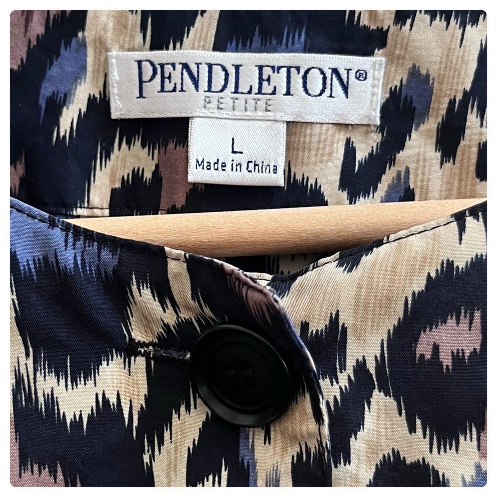 Pendleton Silk Print Button Closure Lightweight J… - image 10