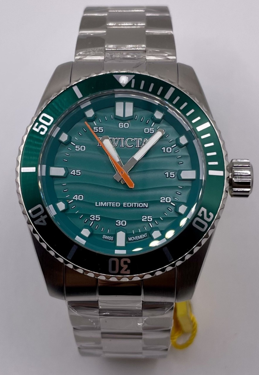 Invicta Pro Diver Swiss Movement Wave Dial Limited Edition One of 400 (49247)