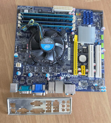 Foxconn H55M-S Mainboard LGA 1156 / Sockel H + i3 550 CPU + 16GB RAM Combo