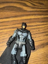2014 4” Tall Bat Man With Cloth Cape