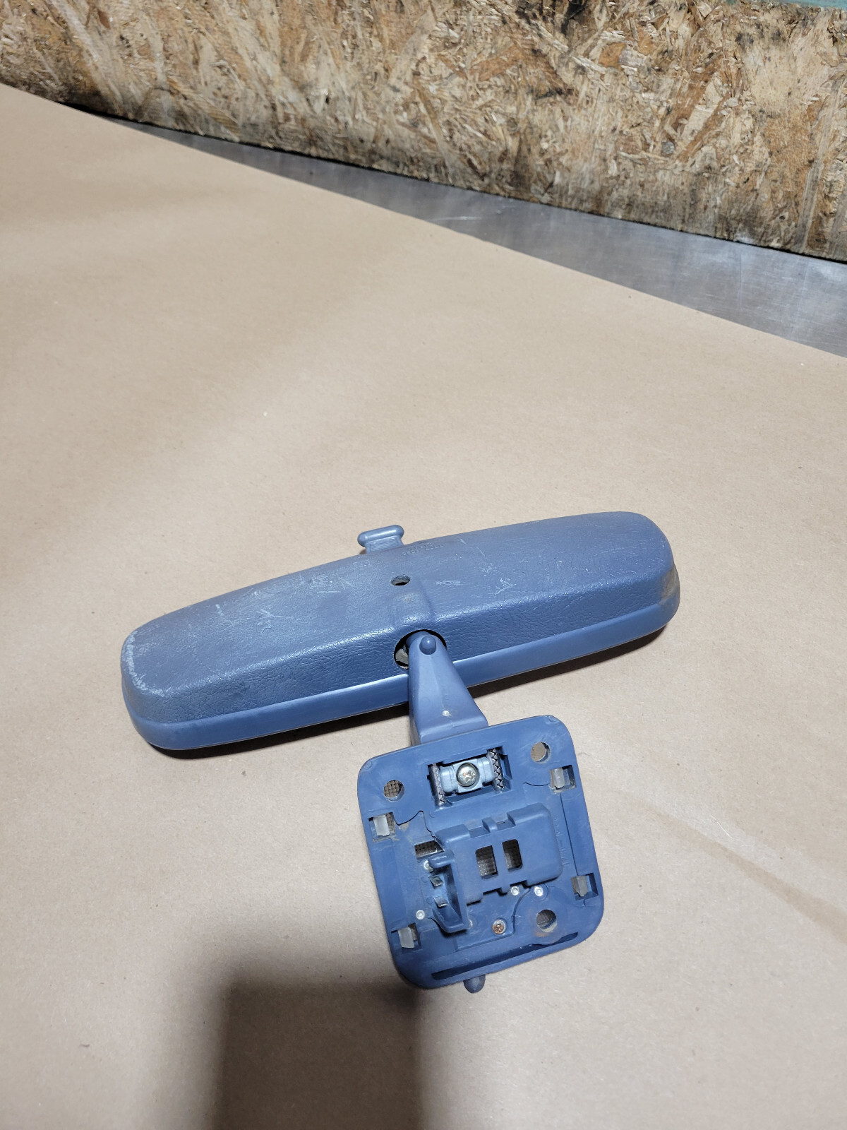 8995 TOYOTA PICKUP TRUCK 4RUNNER INTERIOR REAR VIEW MIRROR DOME LIGHT