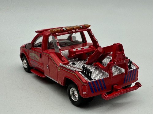 Johnny Lightning Classic Gold 1999 Ford F-450 Wrecker Tow Truck, 1:64, Excellent - Picture 5 of 11
