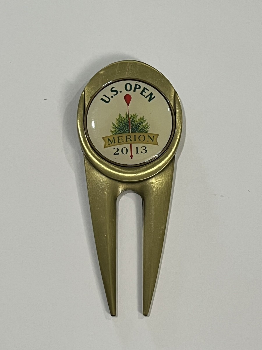 masters divot tool set 2012年 Masters Divot Tool and Ball Marker Set – Patron Gear