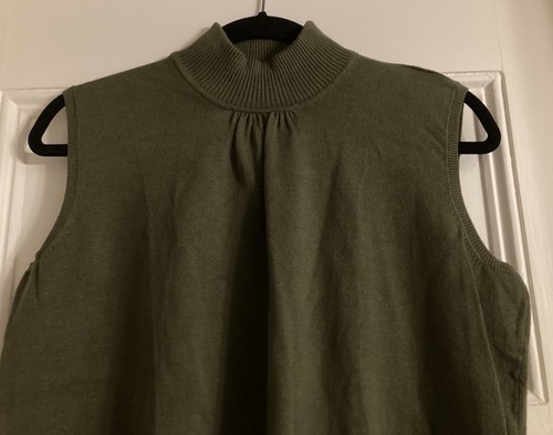 Dressbarn Women’s Hunter Green Knit Mock Neck Tank Size Top 18/20 - Foto 2 di 8