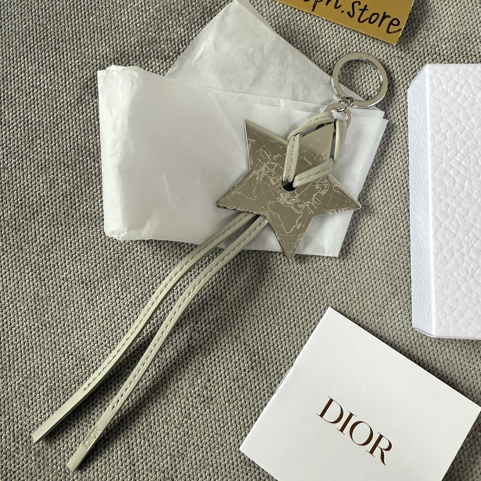 Porte clés Dior métal argenté étoile porte clés sac breloque 100% AH nouveauté pendentif