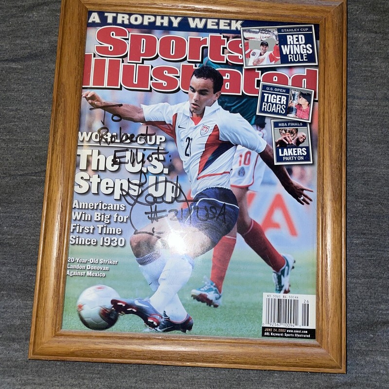 Landon Donovan Signed Auto Sports Illustrated SI Framed  USMNT Soccer World Cup