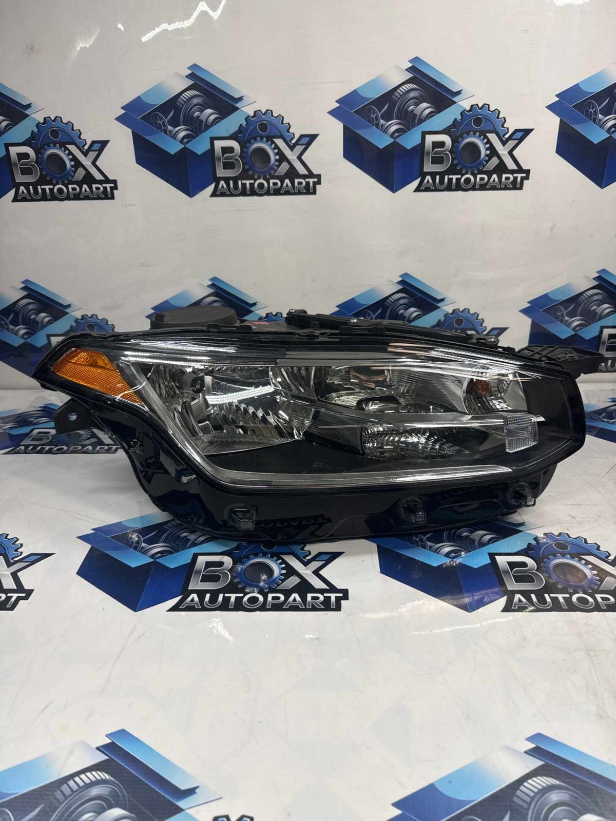 2016-2018 VOLVO XC90 Headlight Assembly Right Passenger Side Headlamp OEM