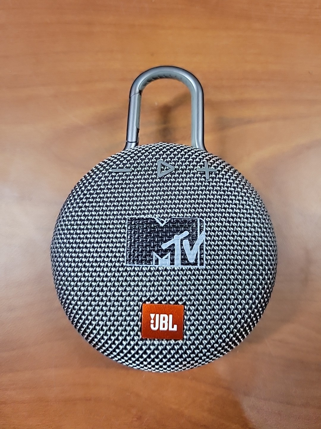JBL Clip 3 Waterproof Portable Bluetooth Speaker in Gray