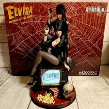 Elvira Mezco Static-6 Mistress of the Dark Statue 1:6 Mesco Toyz