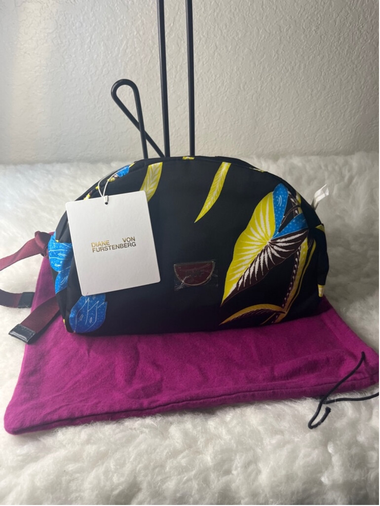 NWT Diane von Furstenberg black nylon belt bag with adjustable burgundy strap