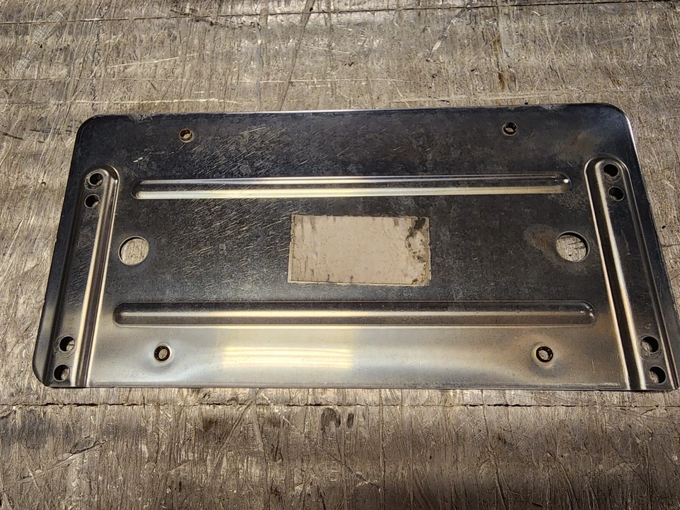 Mercedes-Benz C300 W204 2010 tapa del maletero soporte de matrícula OEM Foto 3 de 3