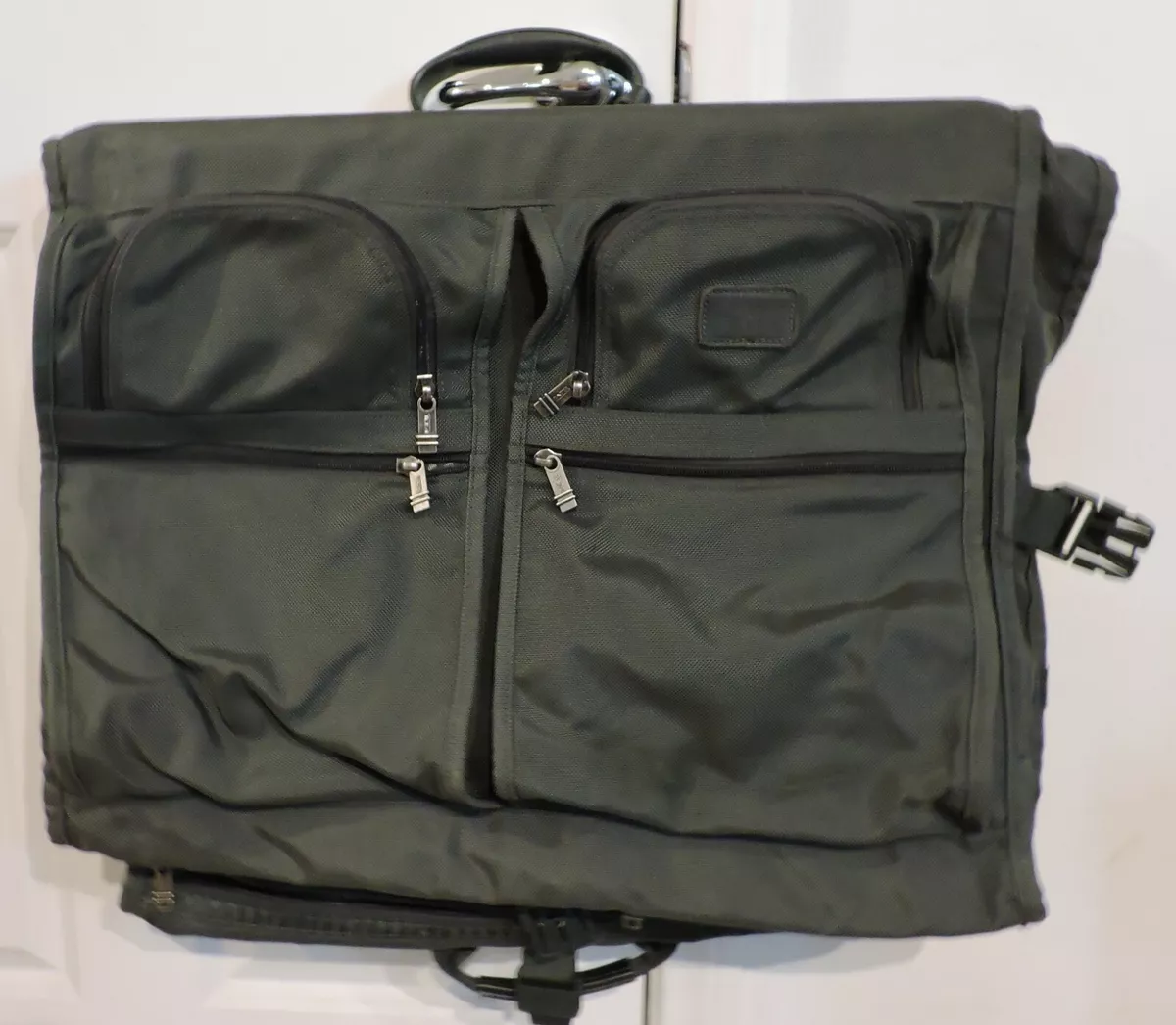 TUMI, 231M3, Green Bi Fold Garment Bag Luggage, 39&#034; 24&#034;, by 24&#034; | eBay