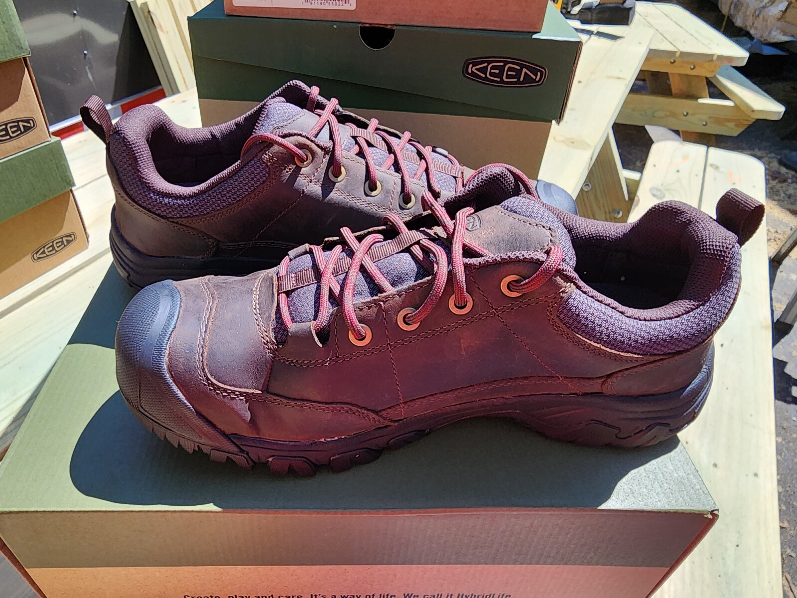 KEEN Men's Size 14 Wide Targhee III 3 Oxford Casual Hiking Shoes