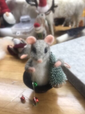 Mouse Felted With Christmas Tree In Holiday Hat!!