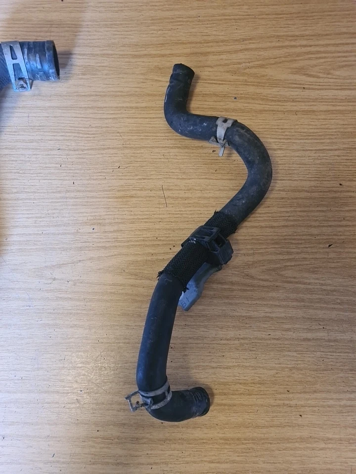 TOYOTA YARIS MK3 2016 1.3 PETROL WATER COOLANT PIPES - Image 3 of 4