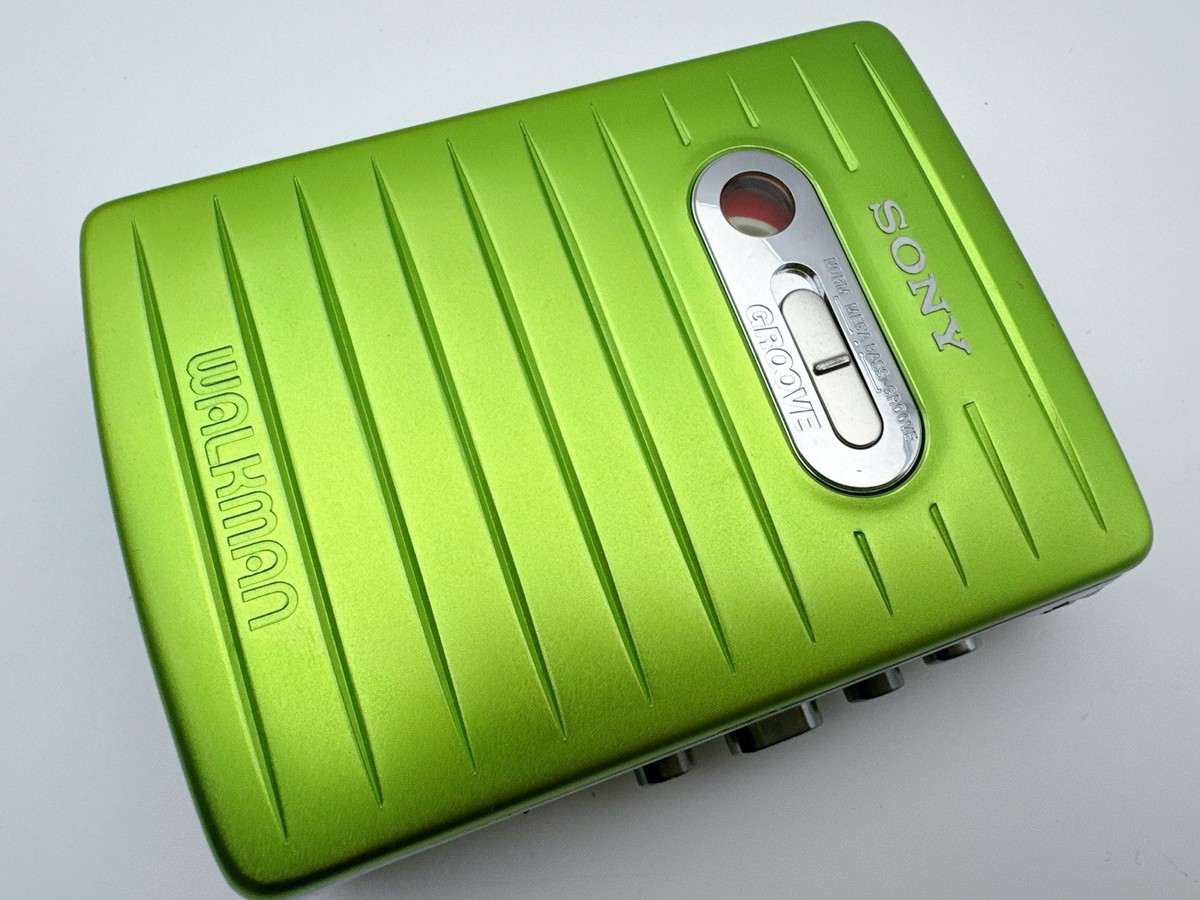 SONY WM-MV1 プレーヤー グリーン Sony WM-MV1 Walkman Cassette Player Green Mega Bass AVLS New Belt