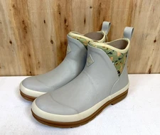 Muck Originals Ankle Boots Women's SIZE 7 Waterproof Rubber Floral OAW-103 (Z)