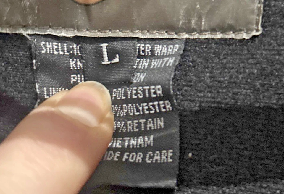 Arctic Shield - Camo Warm Hunting Hooded Jacket, 6 Front Pockets, Men's S: Large - Image 4 of 4