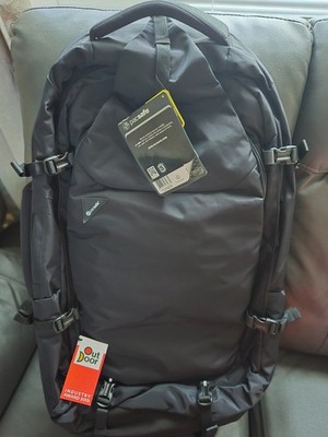 Pacsafe Venturesafe EXP65 Anti theft 65L travel pack BLACK