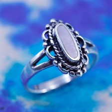 Size 7, vintage sterling 925 silver handmade ring with mother of pearl beads