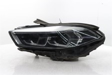 Hauptscheinwerfer links BMW 1er F40 63119448095 P24672588