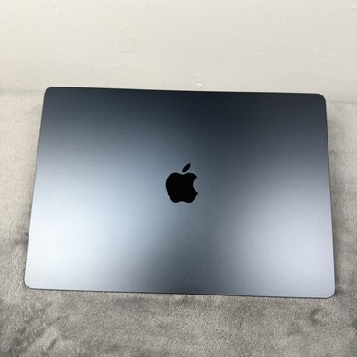Apple MacBook Air M3 2024 15 Zoll 8C CPU 10C GPU 97% Batteriezustand! - G925