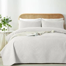 King/Cal King Quilt Set White,Ultrasonic Embossed Bedspread, Lightweight Micr...
