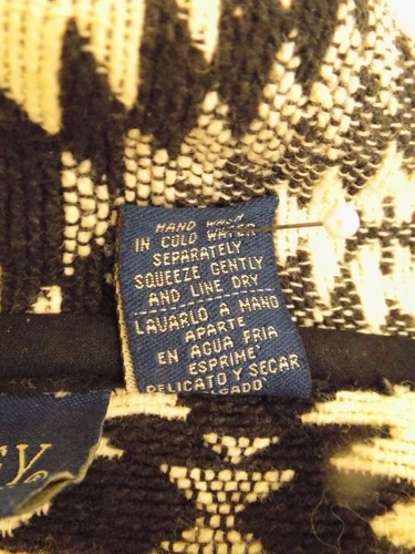 Jane Ashley Southwestern Aztec Tapestry Jacket 2X-Front pockets - Picture 9 of 9
