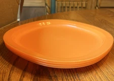 Tupperware Microwave Reheatable Plates 9.5" 1 Set  Of 4 Orange Color New
