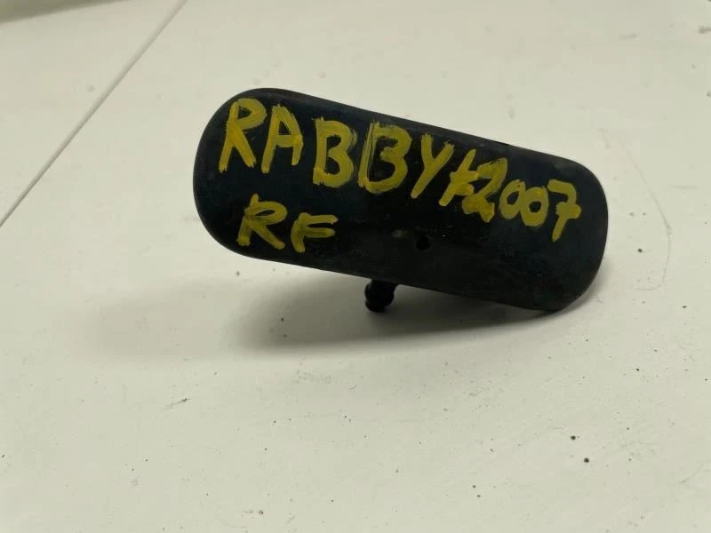 Volkswagen Rabbit 2008 limpiaparabrisas delantero derecho lavadora boquilla pulverizador OEM+ Foto 4 de 4