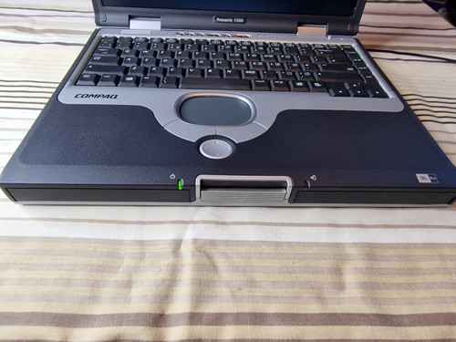Vtg Compaq Presario 1500 Laptop 15" Silver Read Description - Picture 6 of 17
