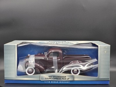 ミニカー 1/18 Road Signature Cadillac Studebaker Road Signature 1937 Studebaker Coupe Express Pickup Truck 1:18