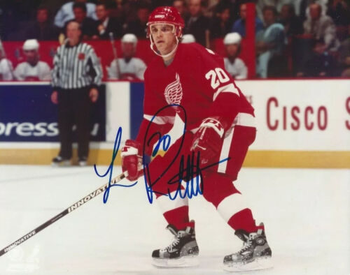 Luc Robitaille Autographed 8x10 Detroit Red Wings Free Shipping B693 - Picture 1 of 1