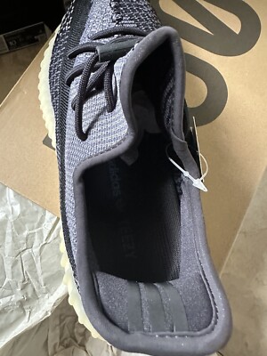 yeezy 350 size 10.5