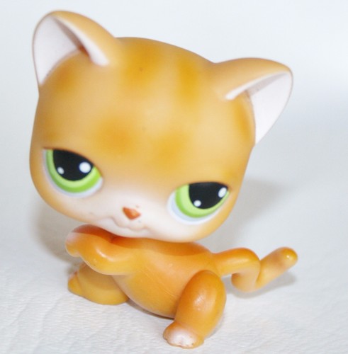 Littlest Pet Shop Cat Shorthair #11 Orange With Green Eyes LPS - Picture 1 of 2