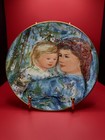 Vintage Edna Hibel 1991 Mother’s Day Plate - Michele and Anna, Limited Edition — photo 2