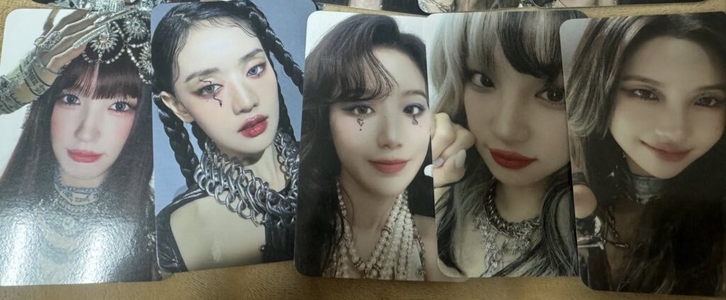 G)I-DLE GIDLE [2] SUPER LADY WITHMUU LUCKY DRAW EVENT PHOTOCARD
