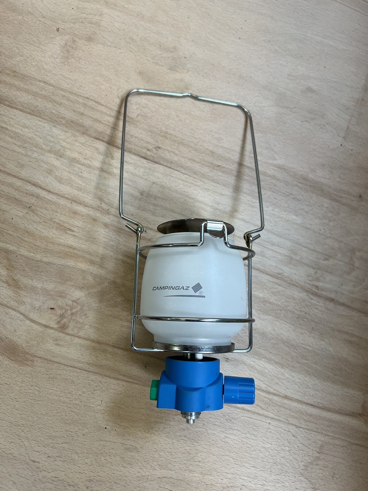 Linterna Camping Gaz Lumogaz R PZ para uso con 901, 904 y 907 Campingaz Gas