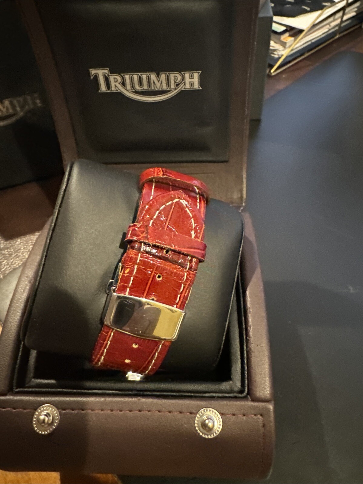Triumph Wrists Watch - image 5
