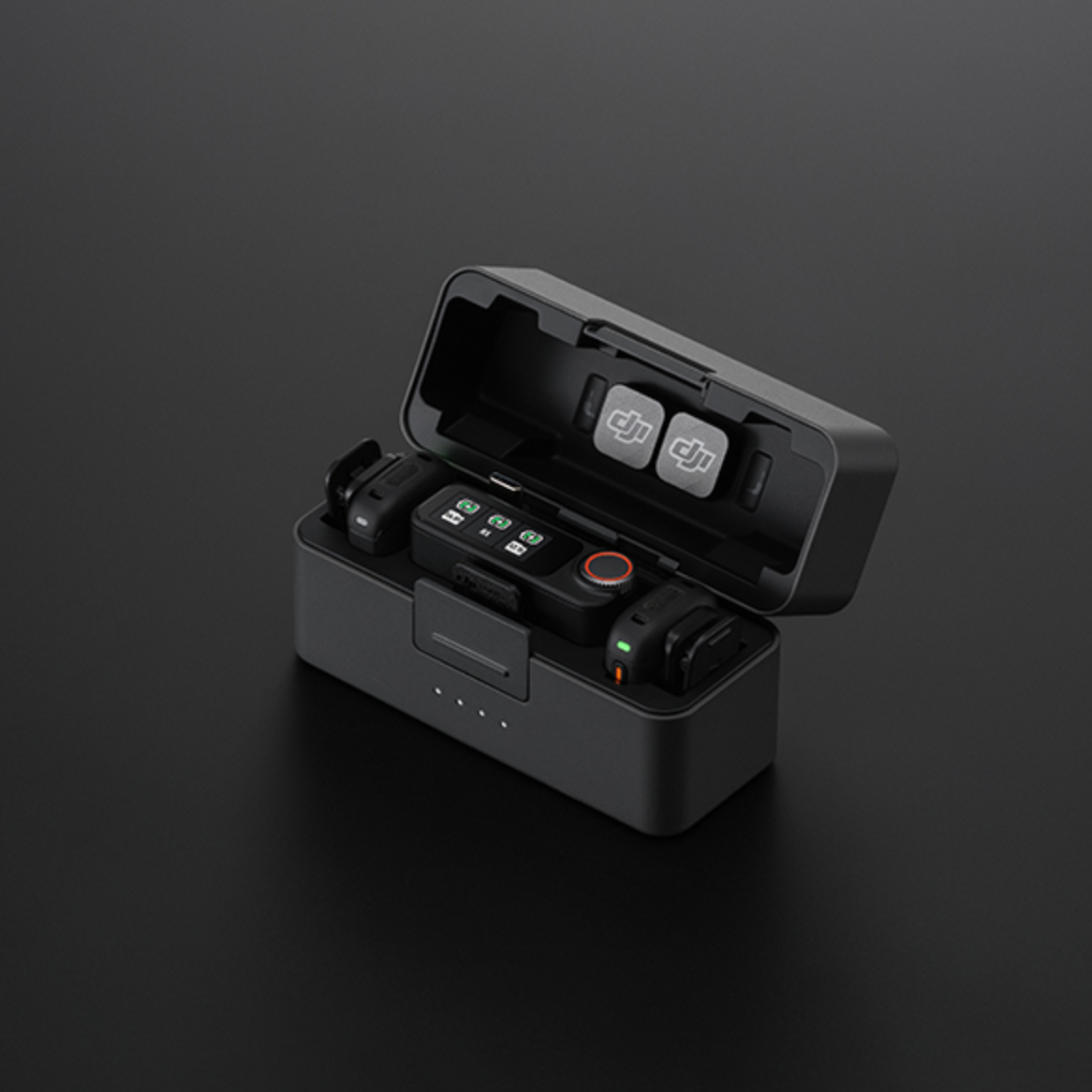 DJI Mic 3 (2 TX+1 RX+Charging Case) microfono wireless, ultraleggero,28h di volo