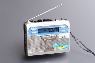 動作品 ソニー ウォークマン WM-GX410 K8399 SONY WM-GX410 cassette player Radio Walkman From Japan Very