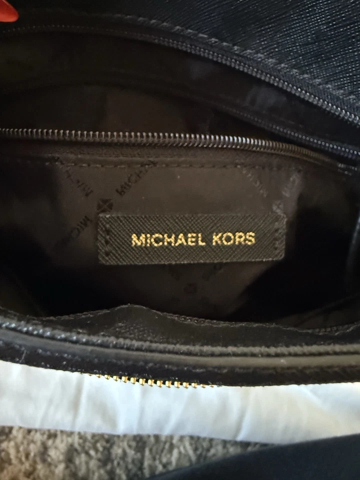 Authentic Michael Kors Jet Set Black Crossbody Logo Travel Messenger Bag - Image 2 of 2