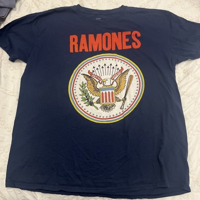 Ramones- Rock N Roll High School Hey Ho Graphic Men's Band T-shirt