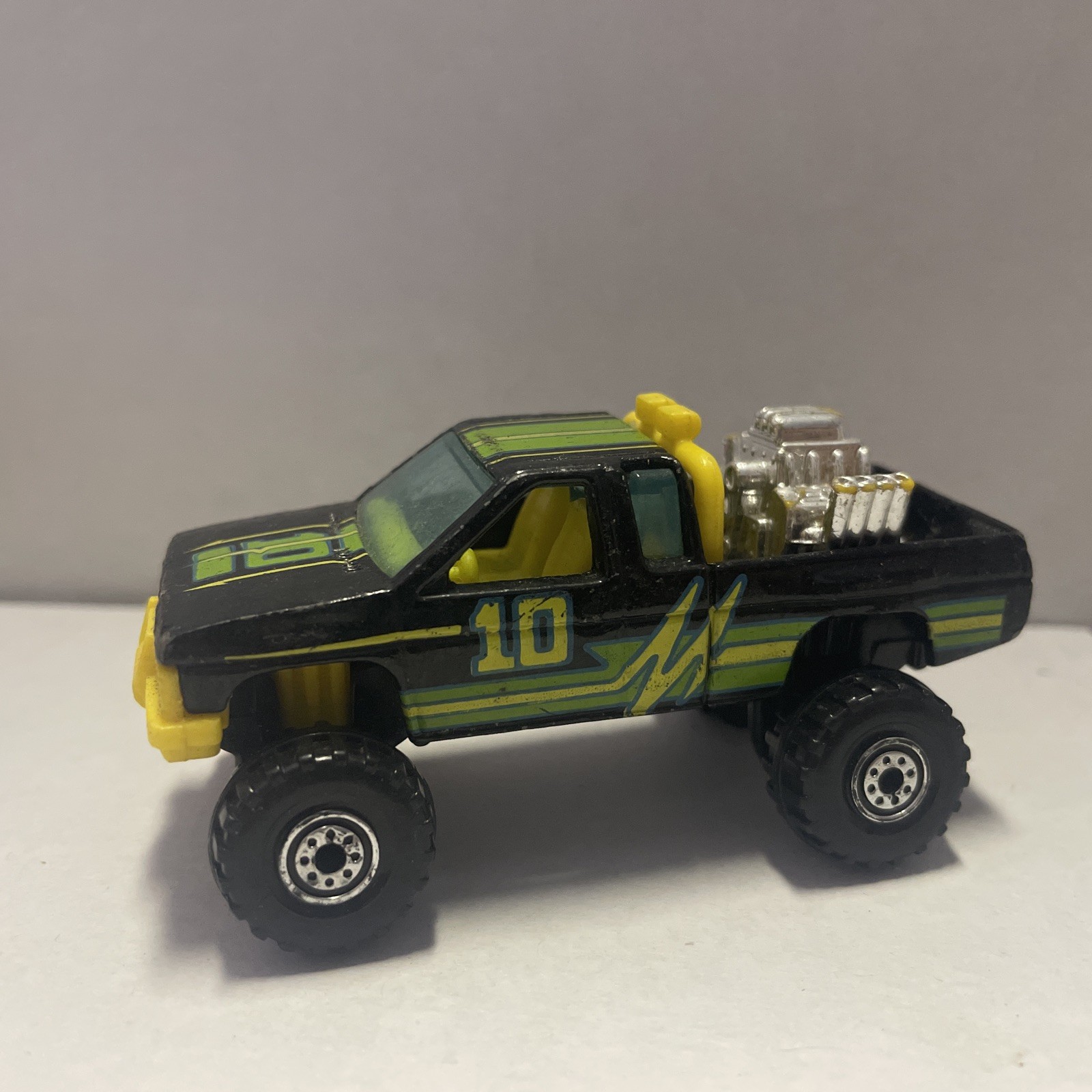 Picture 1 of 4