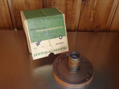 New NOS GM Hydramatic Transmission Center Case Hub Bushing 8616897 Cadillac Olds